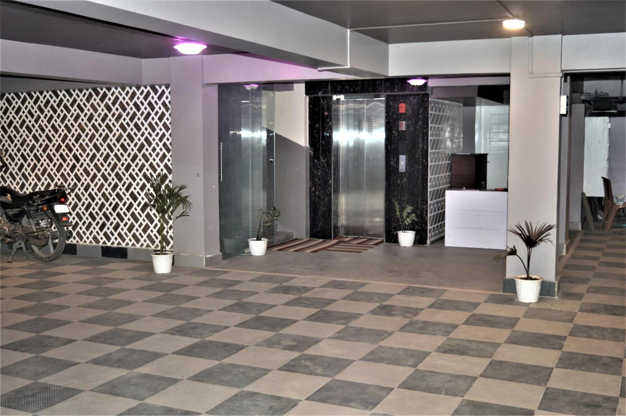 Hotel Essence Grandeur Guwahati Exterior foto