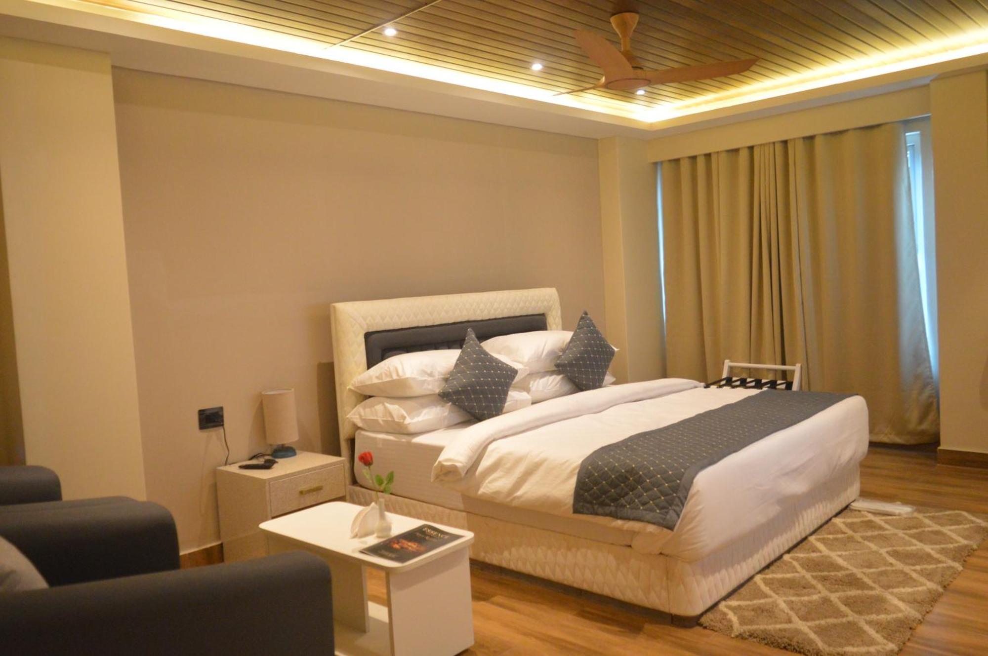 Hotel Essence Grandeur Guwahati Exterior foto